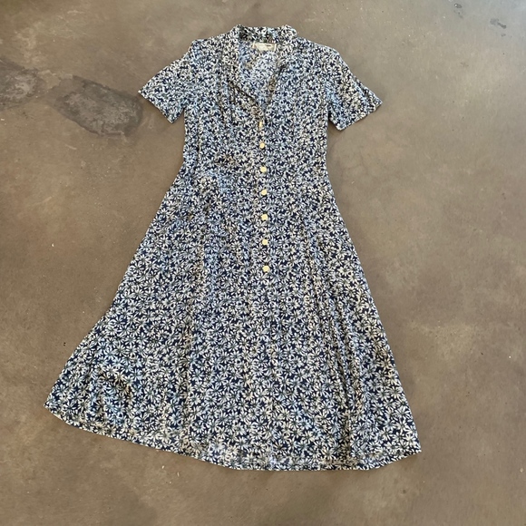 ❌SOLD❌Vintage 1990's Short Sleeve Shirtdress - Picture 2 of 6